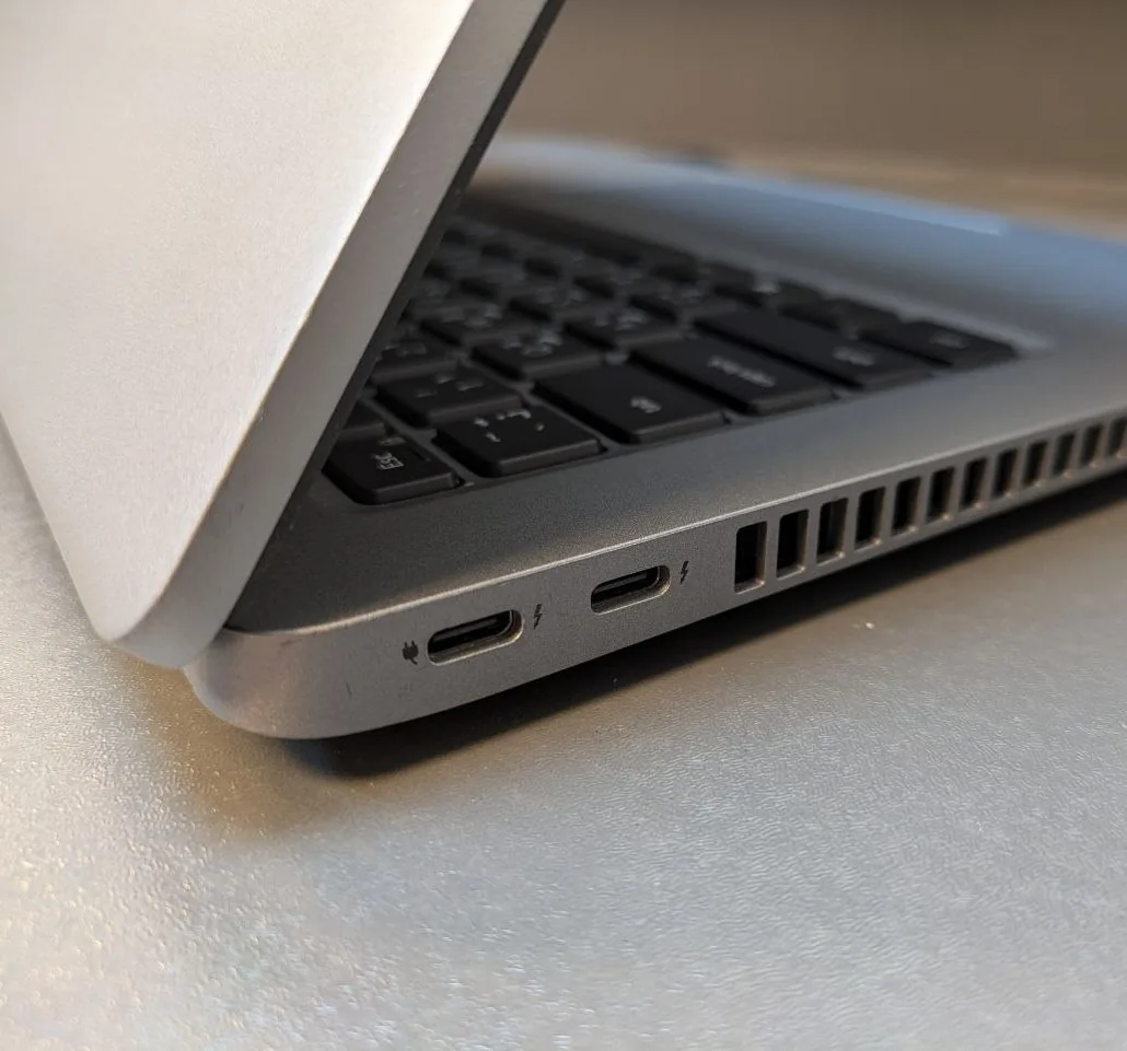 Dell Latitude 5420 با Intel Core i5-1135G7، رم 8GB و حافظه 256GB NVMe - تصویر 5